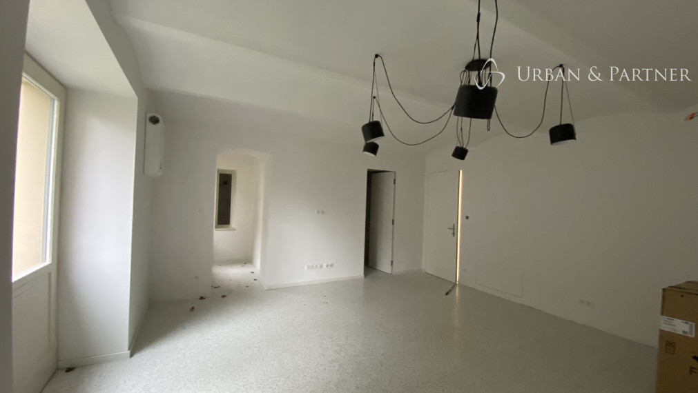 Prenájom 1 izbového bytu na ulici Vansová v centre Palisád