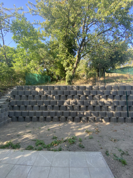 Predaj 3 izbového bytu so záhradkou na ulici Staré Grunty v Karlovej Vsi