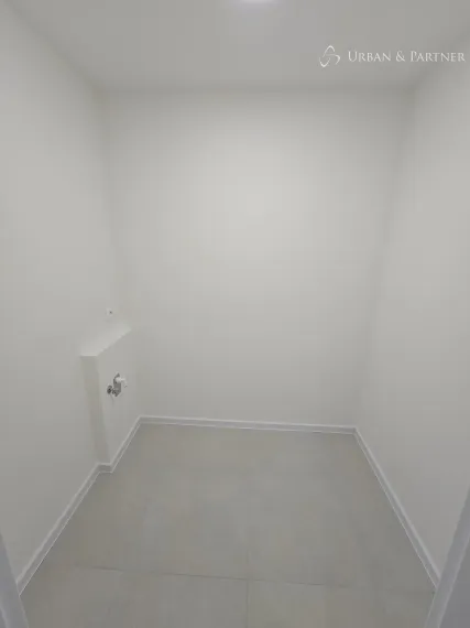 NA PREDAJ |   3-IZBOVÝ BYT | 70 m² | TRENČÍN
