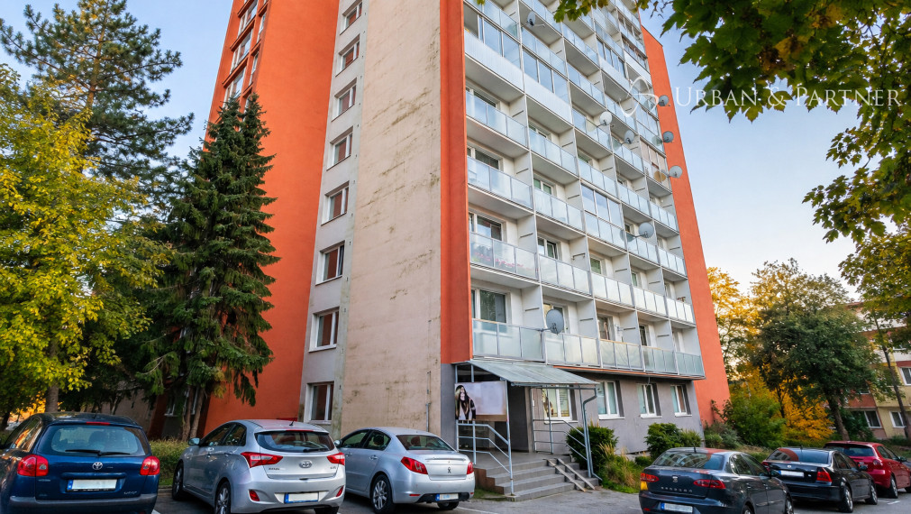 NA PREDAJ | INVESTIČNÝ 1 IZBOVÝ BYT | JUH | TRENČÍN 29 m2
