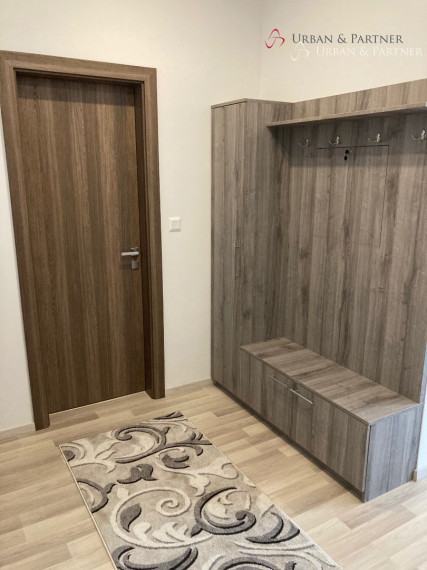 Veľký 2izb. byt s balkónom a parkovaním na Jarabinkovej
