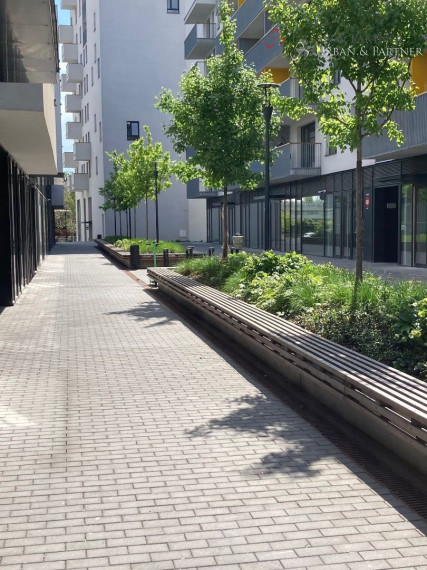 Veľký 2izb. byt s balkónom a parkovaním na Jarabinkovej