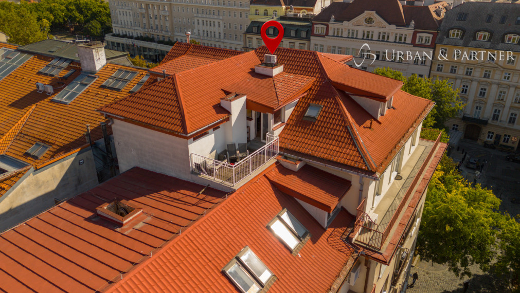 Exkluzívne u nás predaj 4,5 izb. staromestského bytu s terasou a krásnym výhľadom na Strakovej  ul.