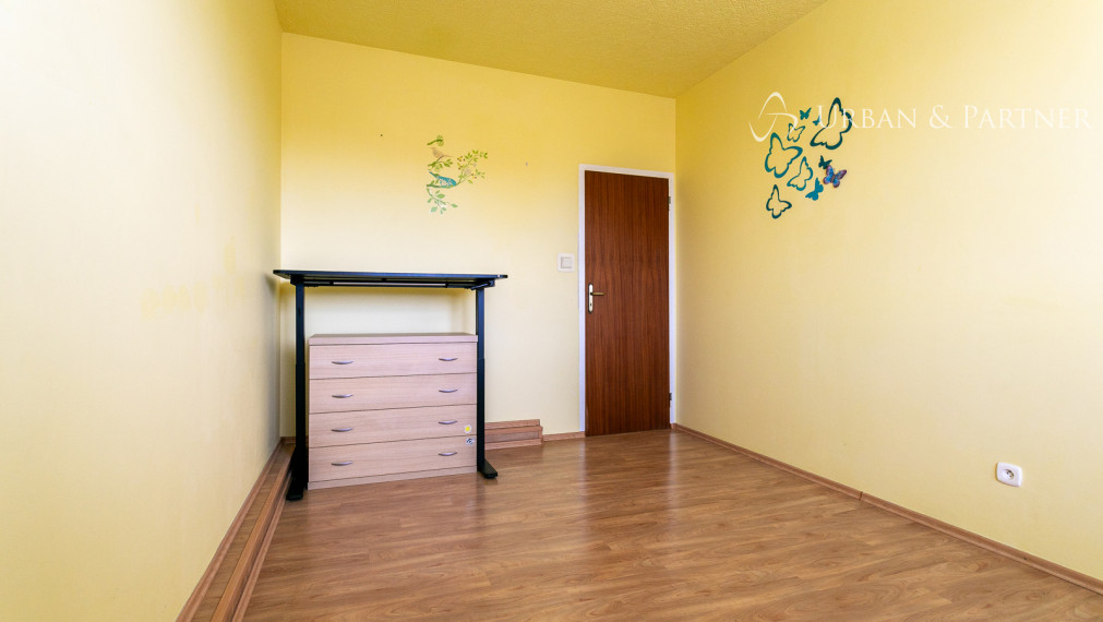 Predaj 3 izbového bytu na ulici Hlavačikova v Karlovej vsi, časť Dlhé Diely