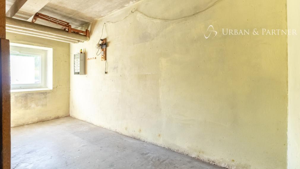 NA PREDAJ | VEĽKOMETRÁŽNY 2 IZBOVÝ BYT | TRENČÍN – SIHOŤ I