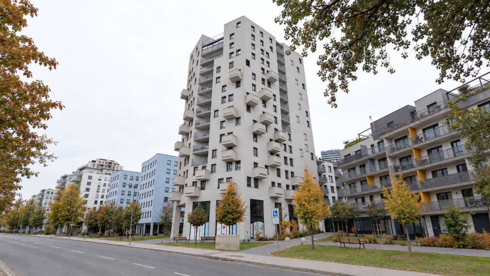 NOVOSTAVBA 3 izbového bytu s parkovaním v garáži
