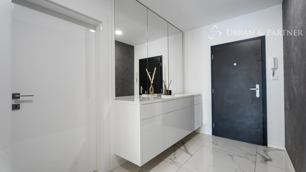 LUXUSNÝ 4-IZBOVÝ APARTMÁN | 176 M² + 2 TERASY | PIEŠŤANY