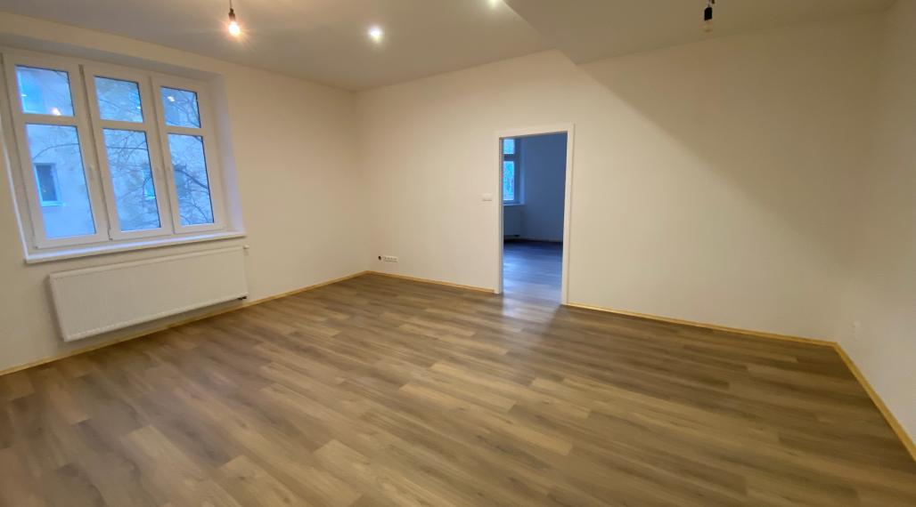 Prenájom 2 izbového bytu na Šumavskej ulici s parkovaním v širšom centre