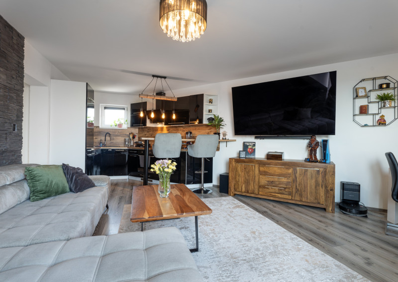NA PREDAJ | PRIESTRANNÝ 2-IZBOVÝ BYT | 77 m² | BRATISLAVA